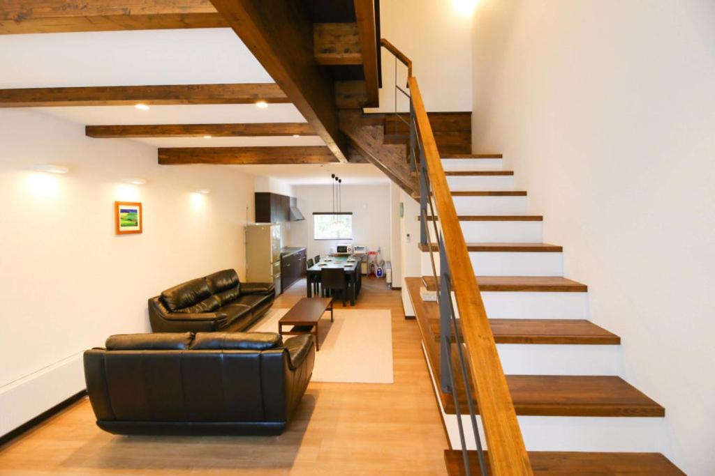 Nakafurano Tsuru Apartments מראה חיצוני תמונה