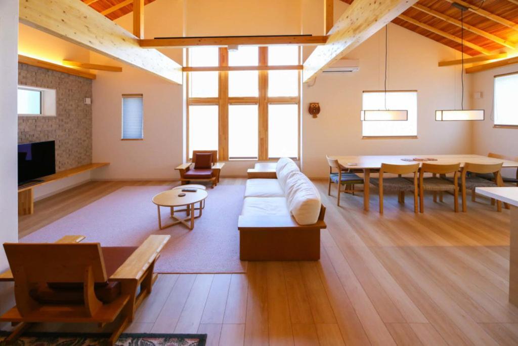 Nakafurano Tsuru Apartments מראה חיצוני תמונה
