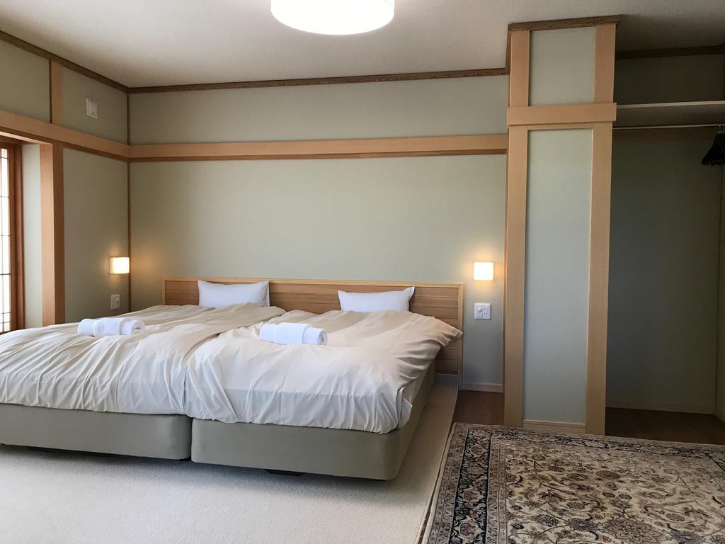 Nakafurano Tsuru Apartments מראה חיצוני תמונה
