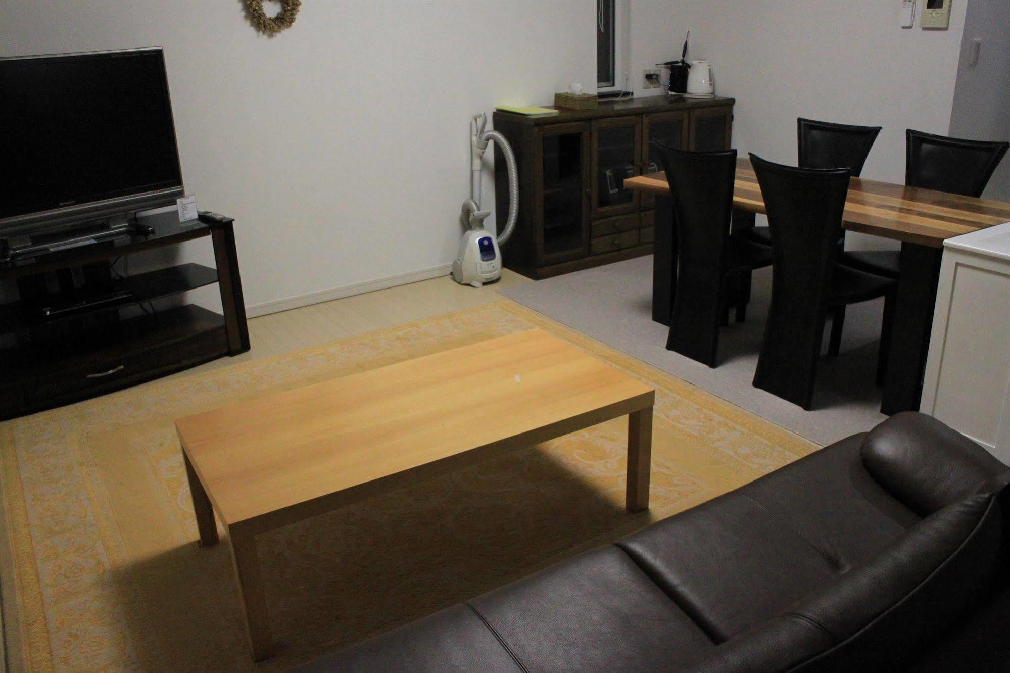 Nakafurano Tsuru Apartments מראה חיצוני תמונה